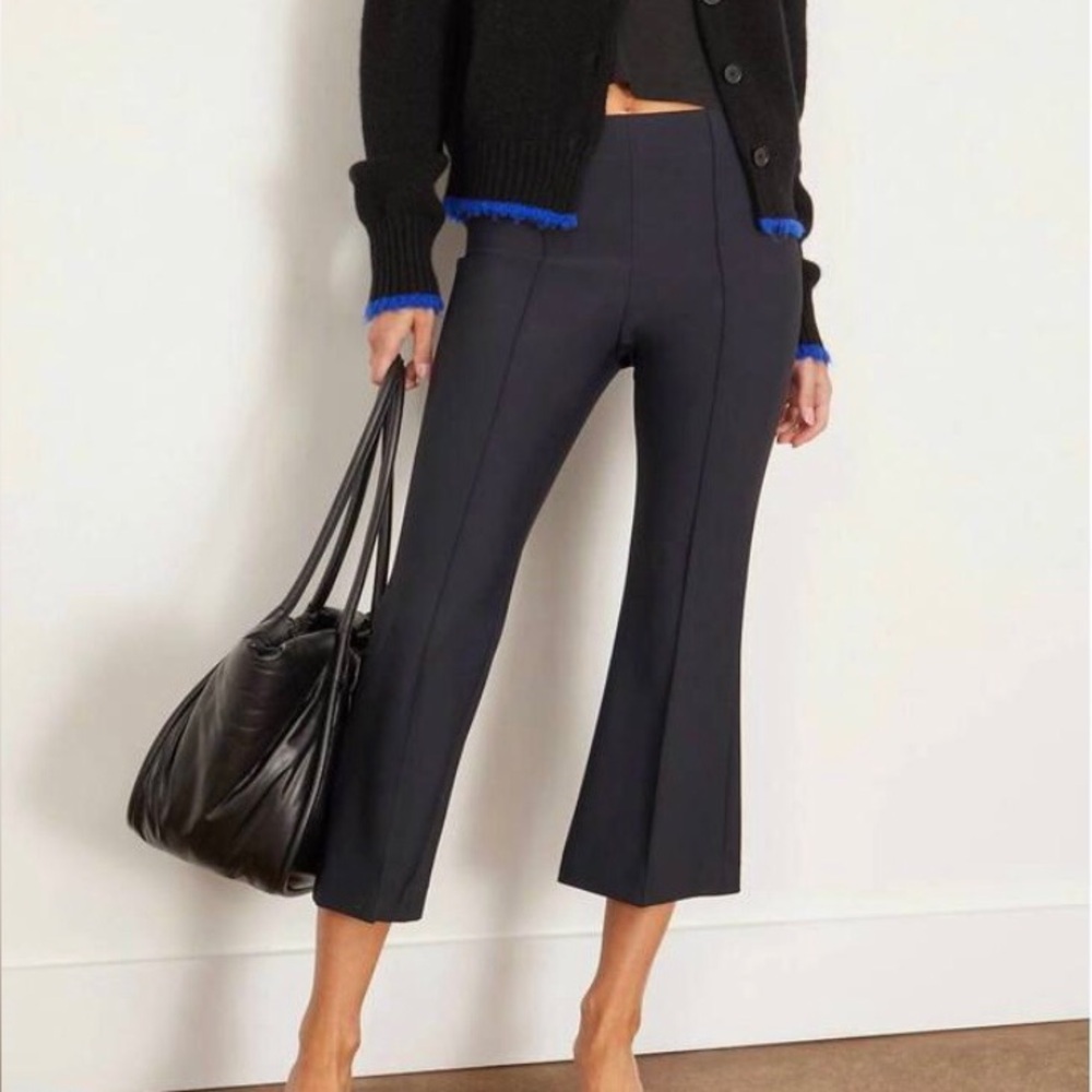 NWT LAFATA Scuba Pull On Flare Pants Black Size 8 Contemporary Luxury Chic